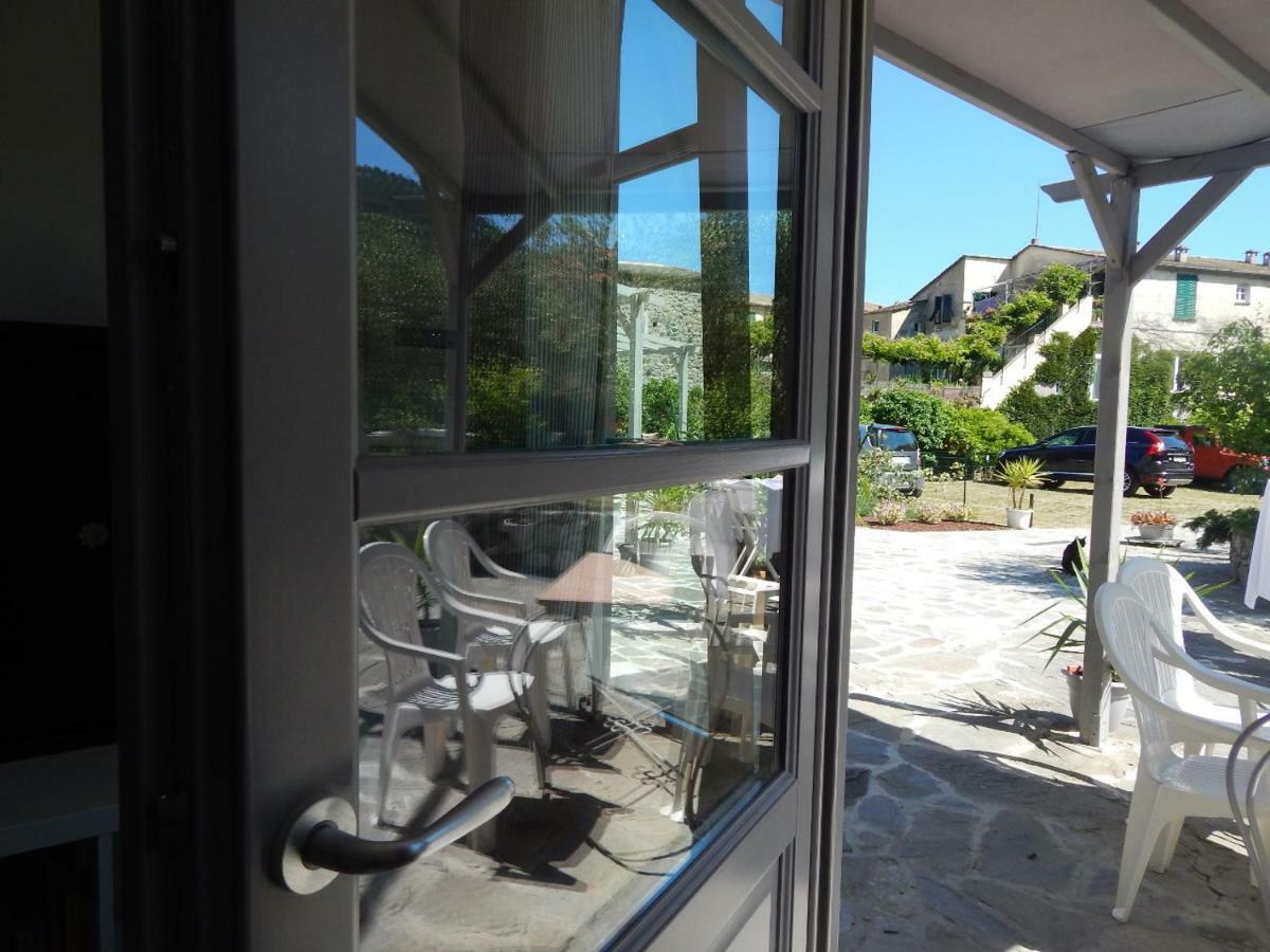 B&B Pie Del Castello Леванто Экстерьер фото